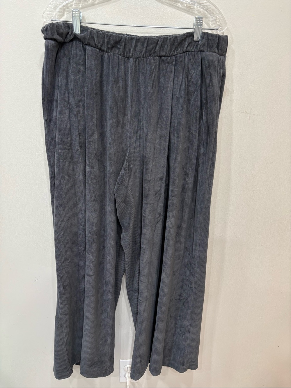 Aerie Wide Leg Corduroy Elastic Waist Gray Pants Women’s Size Large